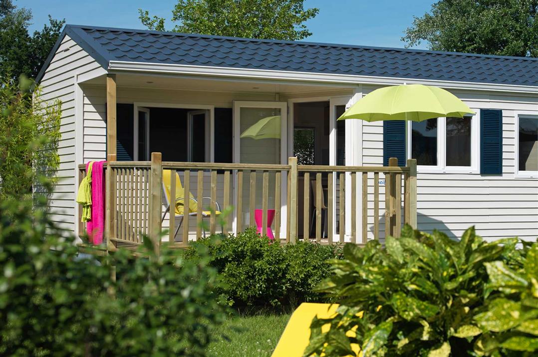 mobilhome 3 chambres avec terrasse couverte - camping fouesnant 