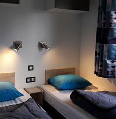 Chambre avec 2 lits simples - mobil-home grand  large de 30 m²